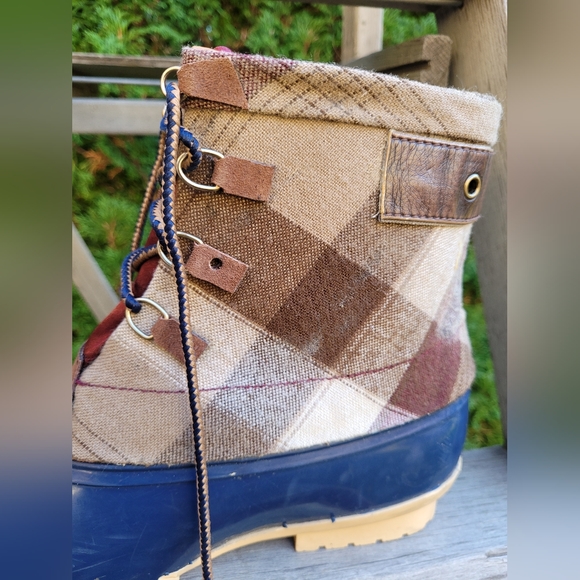 Upcycled duck boots - Picture 2 of 9